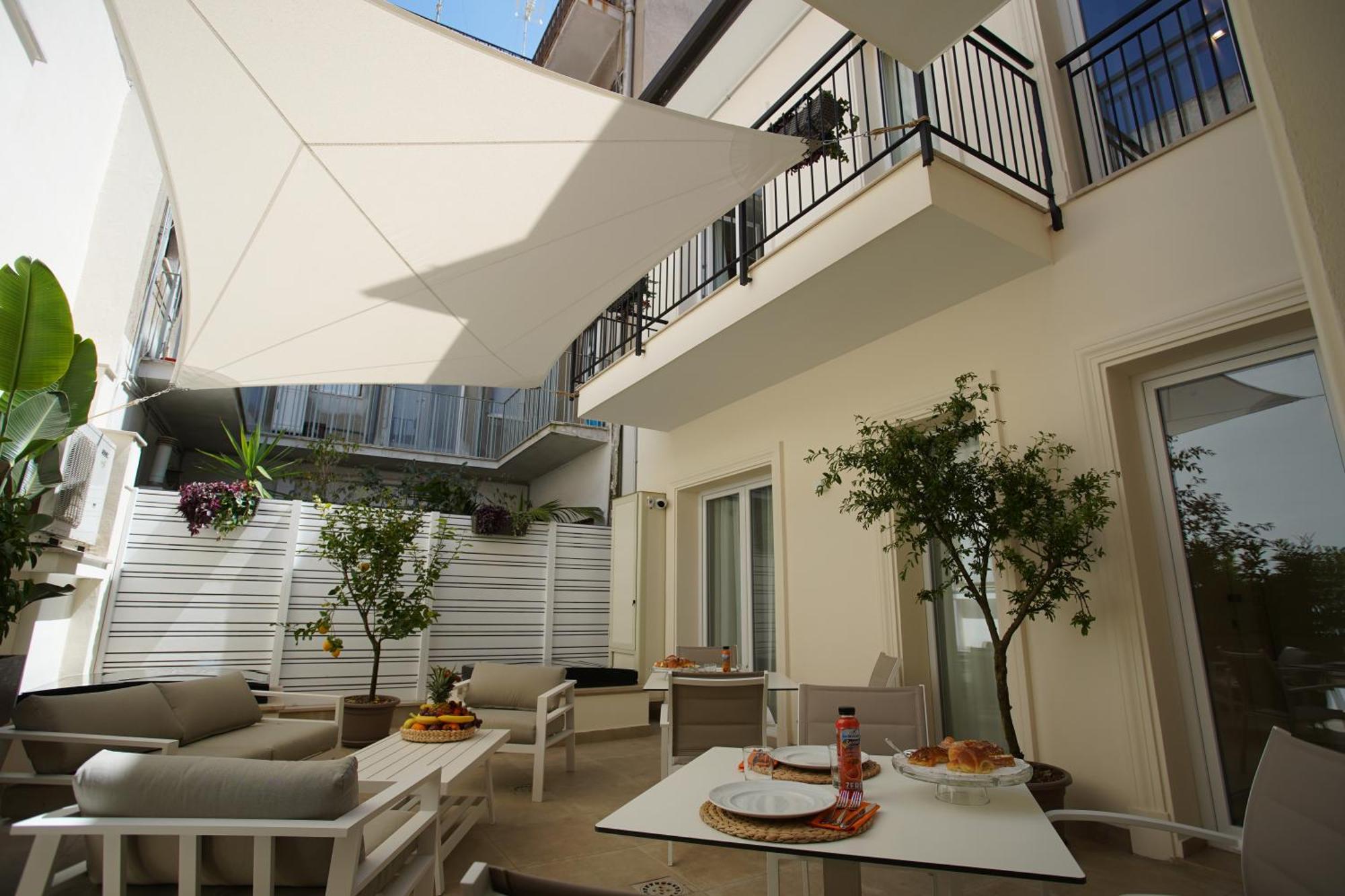 Palazzo Bibbi - Rooms To Live Reggio di Calabria Dış mekan fotoğraf