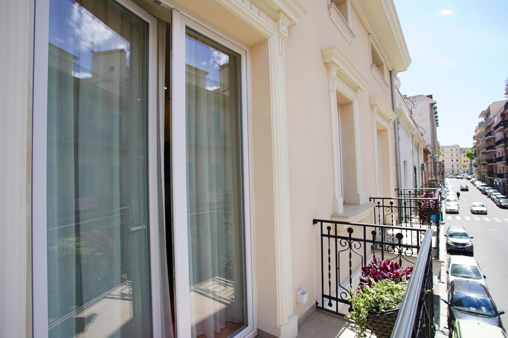 Palazzo Bibbi - Rooms To Live Reggio di Calabria Dış mekan fotoğraf