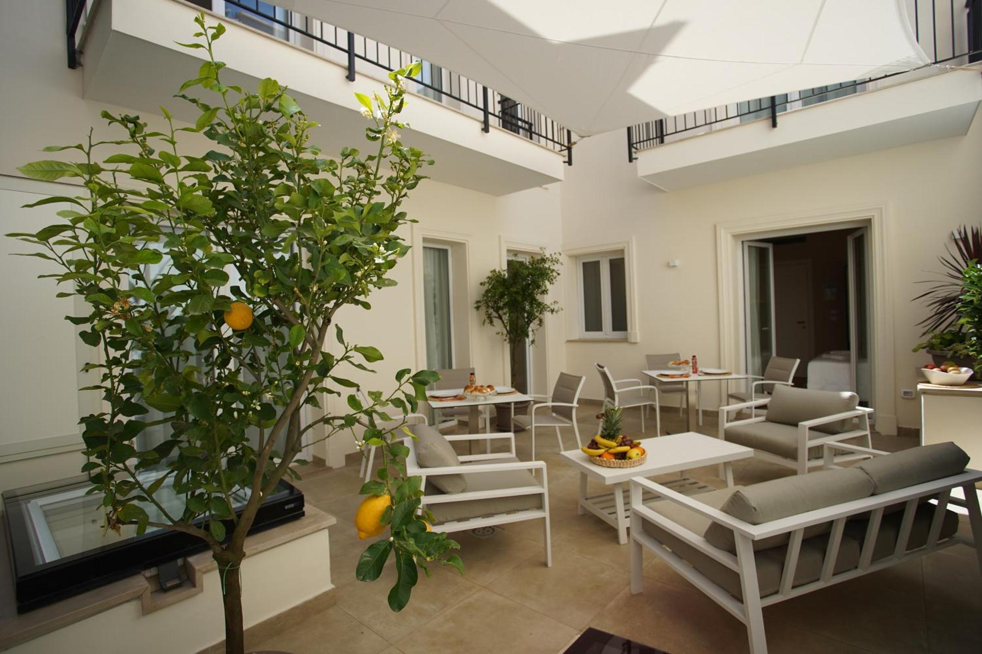 Palazzo Bibbi - Rooms To Live Reggio di Calabria Dış mekan fotoğraf